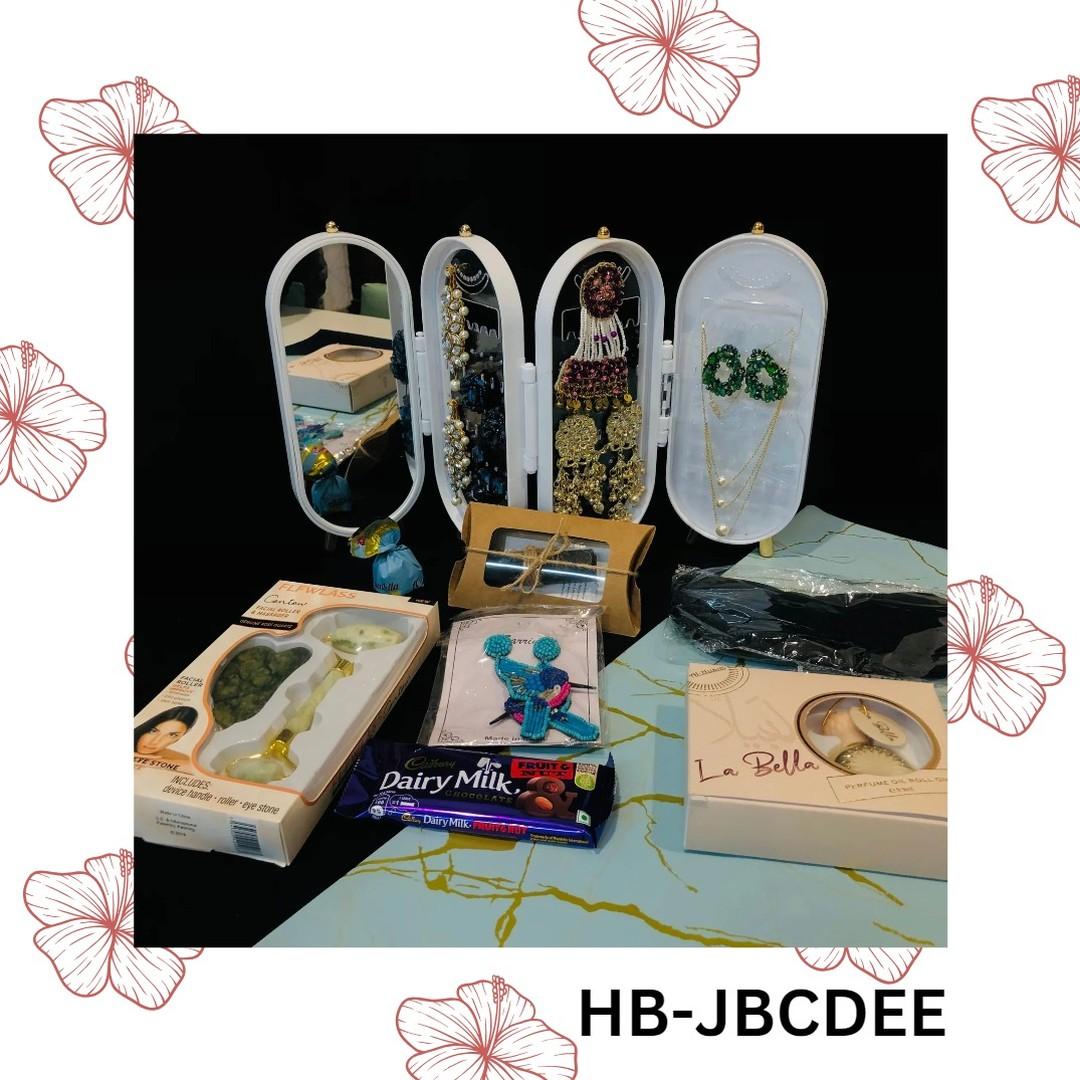 For Him hamper detail